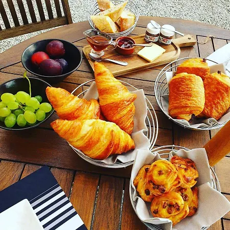 Couette-café Le 4 *