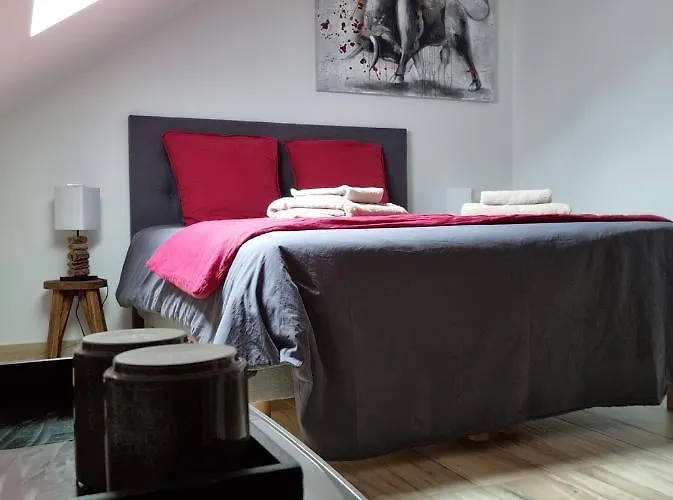 Le 4 Frühstückspension Montignac-Lascaux