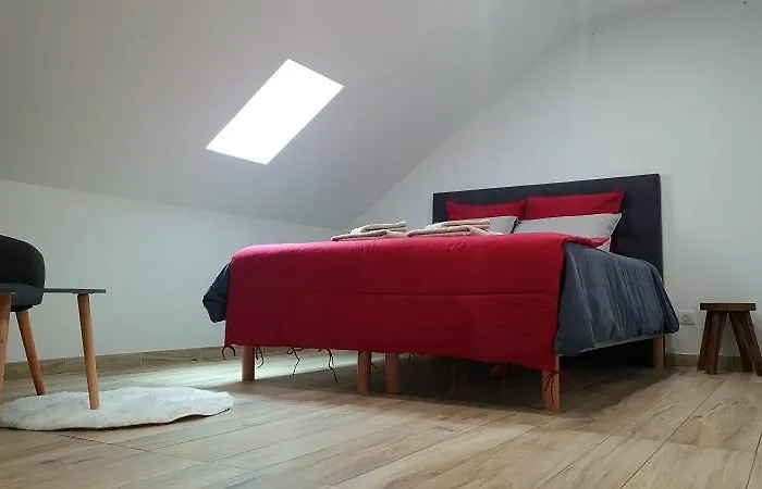 Le 4 Frühstückspension Montignac-Lascaux